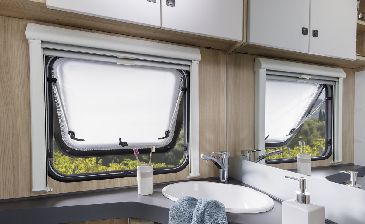 Fendt-Caravan APERO Activ 465 GE Waschraum
